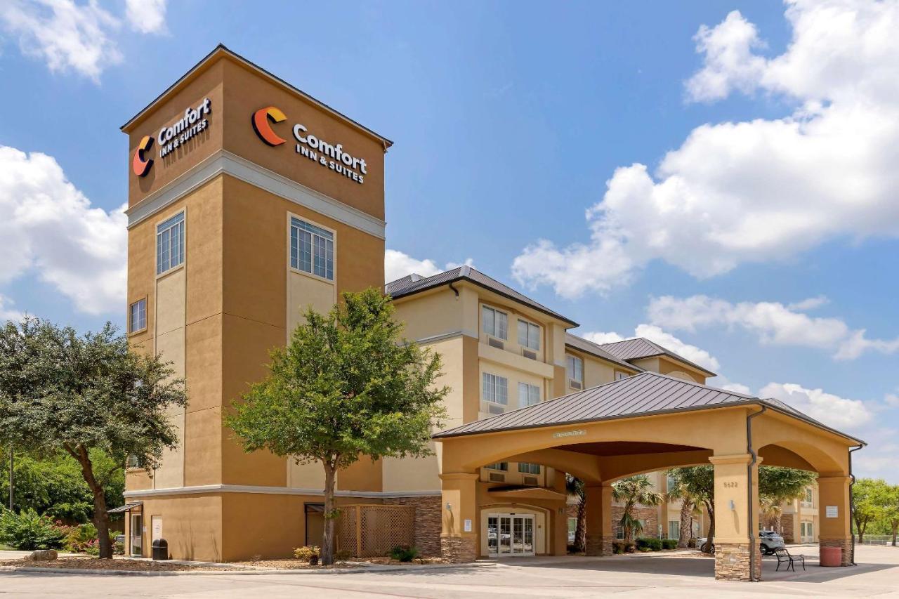 Comfort Inn & Suites Near Six Flags & Medical Center Сан Антонио Екстериор снимка