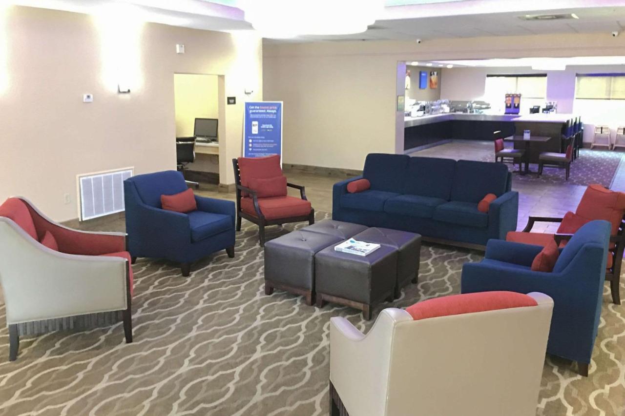 Comfort Inn & Suites Near Six Flags & Medical Center Сан Антонио Екстериор снимка
