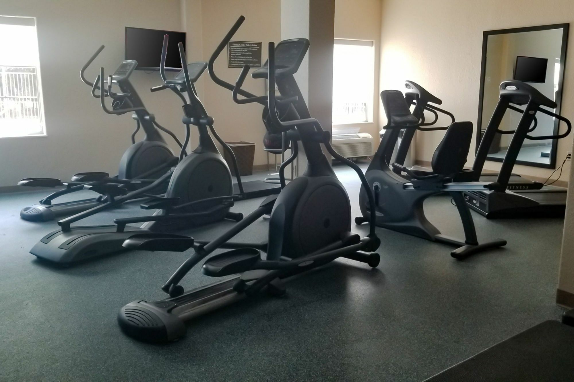 Comfort Inn & Suites Near Six Flags & Medical Center Сан Антонио Екстериор снимка