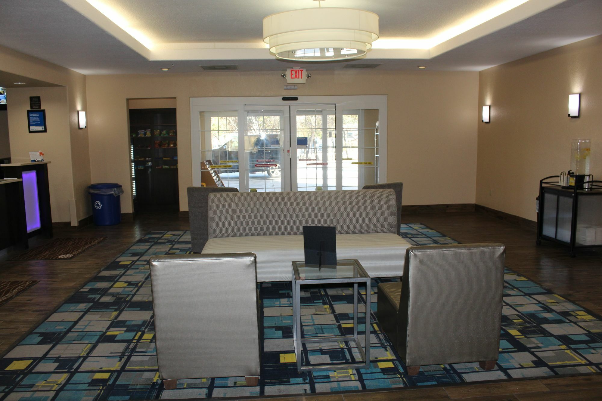 Comfort Inn & Suites Near Six Flags & Medical Center Сан Антонио Екстериор снимка